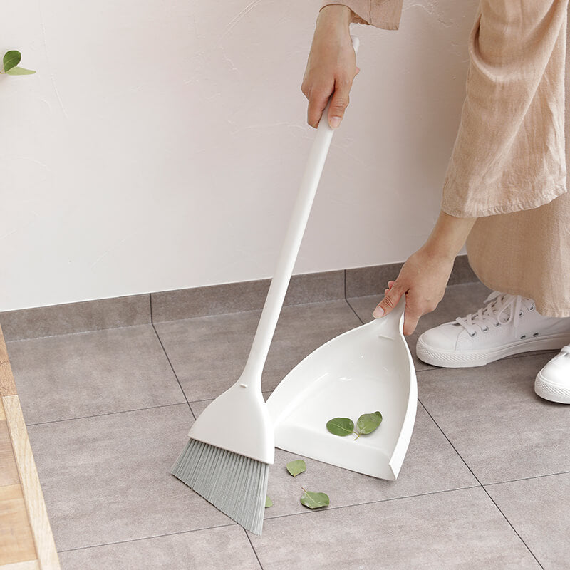 ほうき ちりとり 玄関で使用イメージ